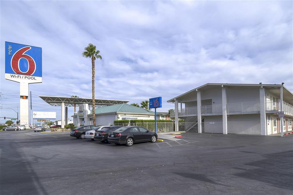 Park Inn By Radisson, Las Vegas I-15 Exterior photo